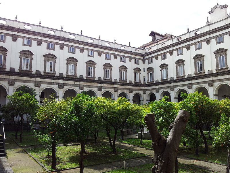 Chiostro dell'aranceto girolamini